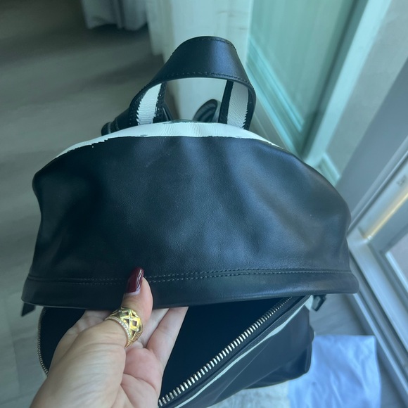 Givenchy graffiti backpack - Picture 6 of 14